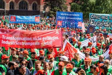 Stahl-Beschäftigte fordern: „Liefern Sie, Herr Habeck“