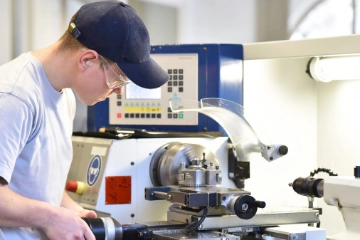 Galvaniseure, Graveure und Metallbildner erhalten mehr Geld
