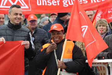 „Die Tonnen brennen, bis die Tinte trocken ist“
