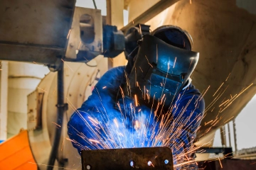 Industrie erholt sich langsam wieder - dennoch Personalabbau