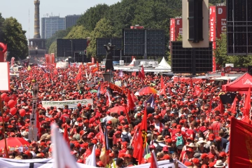 Über 50.000 Demonstranten setzen Zeichen für eine gerechte Transformation