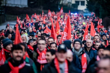 Rente, Pflege, Krankenkasse: Das fordern die IG Metall-Mitglieder
