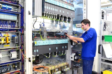Mehr Geld im Elektrohandwerk