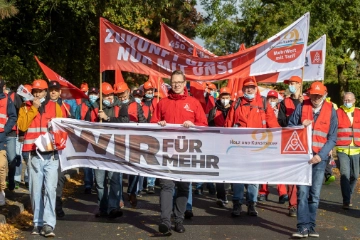Erste Tarifergebnisse: Mehr Geld und Demografiefond verdoppelt