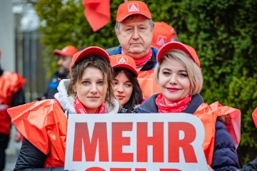 Forderung nach mehr Geld für westdeutsche Textil- und Bekleidungsindustrie