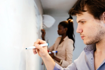 Bildungsvereinbarung für die Weiterbildung abschließen