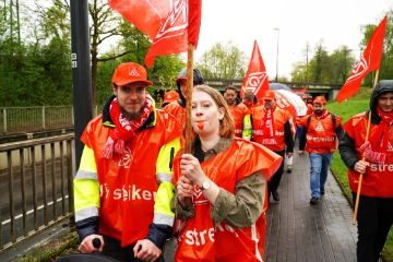 Mehr Geld beim Spanplattenbauer Pfleiderer