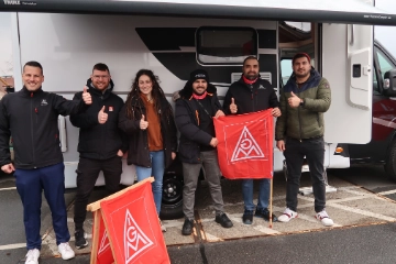 Opel-Leiharbeiter wählen Betriebsrat im Campingbus