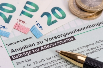 Doppelbeitrag auf Betriebsrente: Eine Metallerin klagt an